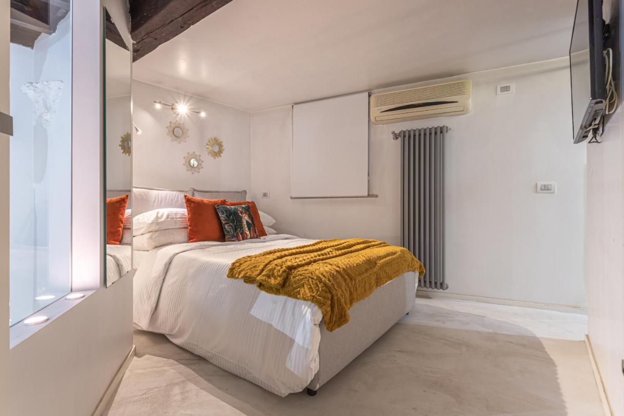 Lucrezia Apartment - Close To Piazza Navona Rom Eksteriør billede