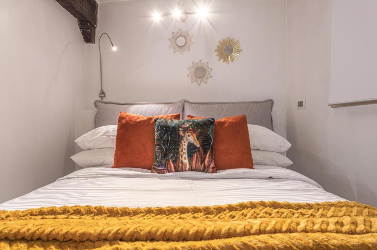 Lucrezia Apartment - Close To Piazza Navona Rom Eksteriør billede